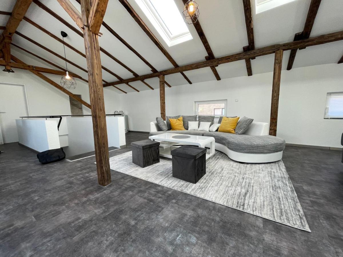 Апартаменты Gleis 13 - The Loft Im Ehemaligen Lokschuppen Бюккебург Экстерьер фото